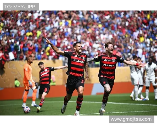 达尼洛的足球之路：从青训小将到世界舞台的璀璨明星